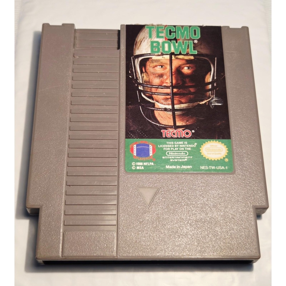 Tecmo Bowl Nintendo NES 1989 Authentic Retro Video Game Football Sports Toy